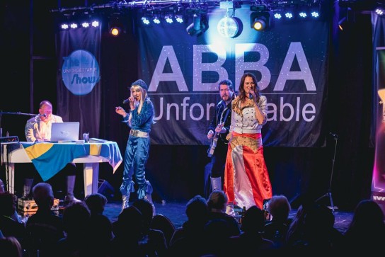 Berliner Woche - 2 Karten für „A Tribute to ABBA – Unforgettable“ inkl. Kulinarik, am 17. Mai 2024, 20:00 Uhr, in Berlin, im Wert von 178 Euro