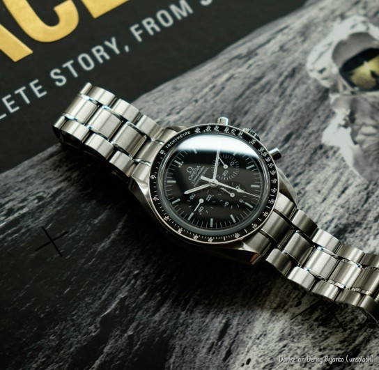 CHRONEXT - gewinne eine Omega Speedmaster Moonwatch Professional