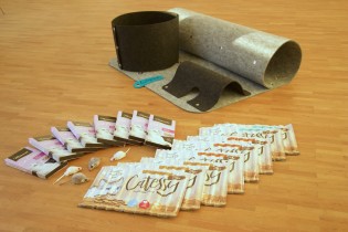 Clipsa - 1x original CLIPSA Katzenspielmatte, 4x tolle Leckerli Sets, 4x Kerbl Fellmäuse Set,20x 20% Rabatt-Gutschein für alle CLIPSA Artikel