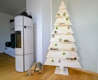 Mein Eigenheim - drei Holzweihnachtsbäumen im Wert von je rund 220 €