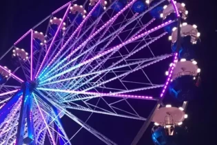 Rheinpfalz - 5 x 2 Gutscheine für eine Riesenrad-Fahrt beim Novembermarktin 66953 Pirmasens vom 7. bis 9. November