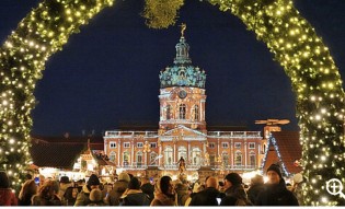 sbahn.berlin - 5 x 2 Tickets für die weihnachtliche Lichterfahrt im DB Regio Bus in der Zeit vom 2. bis 21. Dezember 2025, jeweils Dienstag bis Sonntag, an einem Termin der eigenen Wahl, um 17:00 Uhr in Berlin