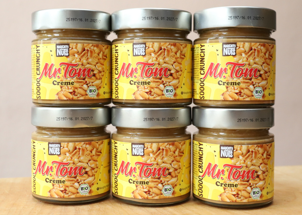 über bio - drei Pakete mit je sechs Gläsern Mr. Tom Creme von Naughty Nuts