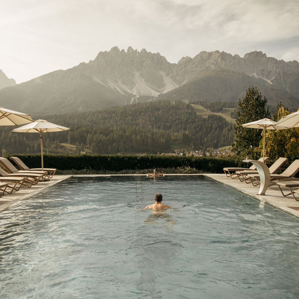 Glamour - Dolomiten, 3 Nächte für 2 Personen inkl. Halbpension im Naturhotel Leitlhof – mit Bergblick, Alpin-Spa und Genuss aus eigener Landwirtschaft