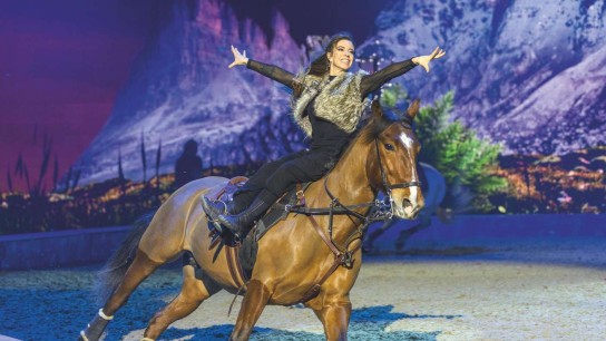 Hallo München - 5x4 Tickets für Cavalluna „WinterWünscheLand“