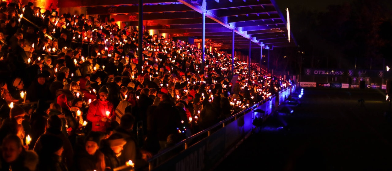 Radio Bremen - 1x4 Karten fürs Weihnachtssingen am 18. Dezember im Stadion am Panzenberg