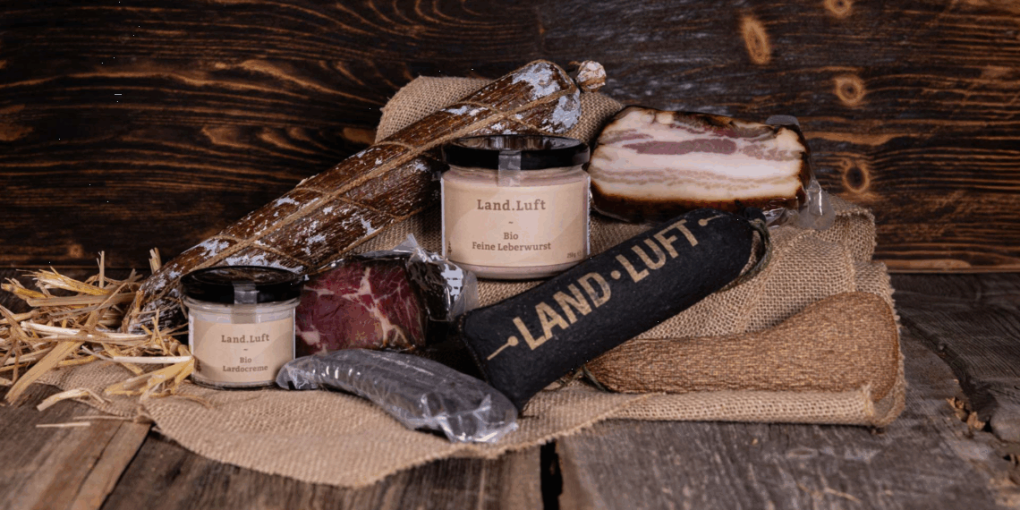 Rosenheimer Schaufenster - Leberfinger Bio-Spezialitäten-Geschenkkorb von Landluft.bio.