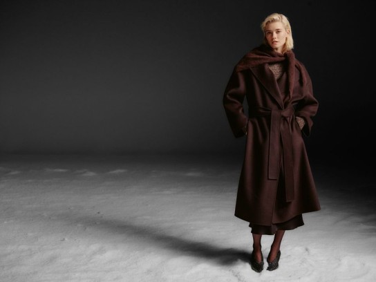 VOGUE - einen von zwei DRYKORN Gutscheinen im Wert von je 500 €, einlösbar unter drykorn.com