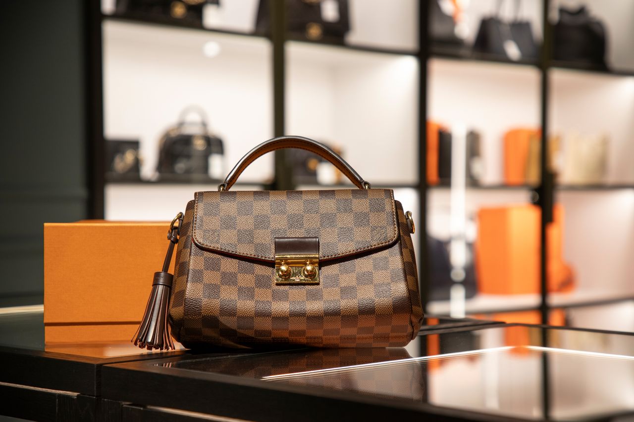 VOGUE - exklusive Louis Vuitton Croisette Handta