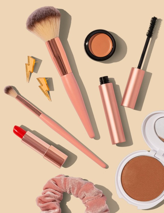 YBPN - 24 bezaubernde und luxuriöse Duft-, Pflege- und Make-up Produkte