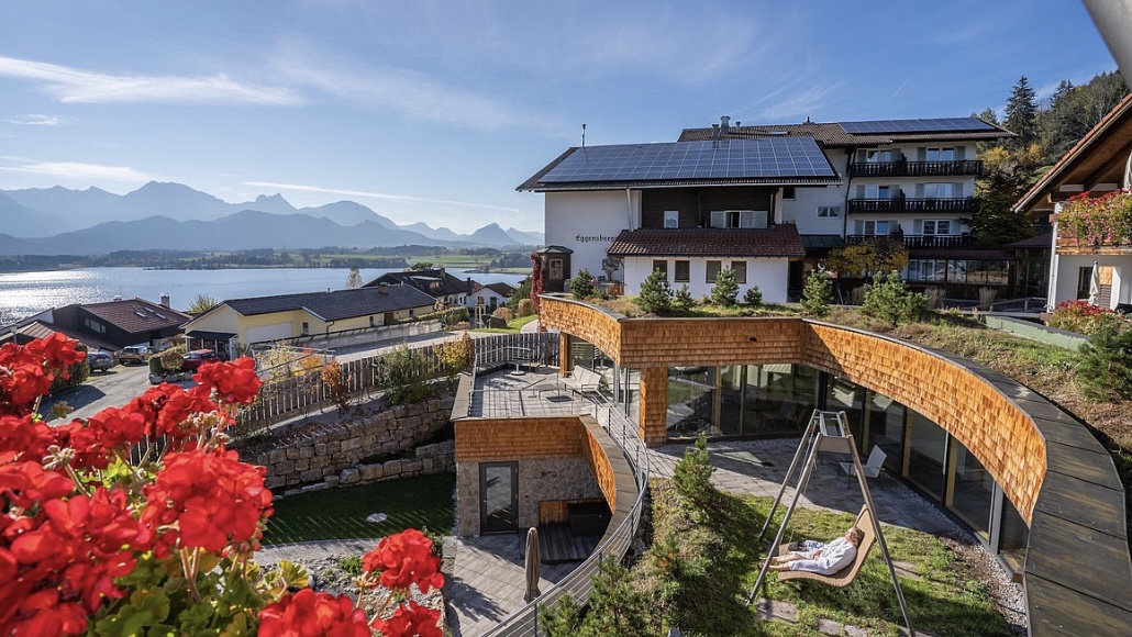 Anderswo - Auszeit im Herzen des Tessins!Casa Santo StefanoVier Übernachtungen für zwei Personen im Doppelzimmer in einem historischen und liebevoll renovierten Tessinerhaus