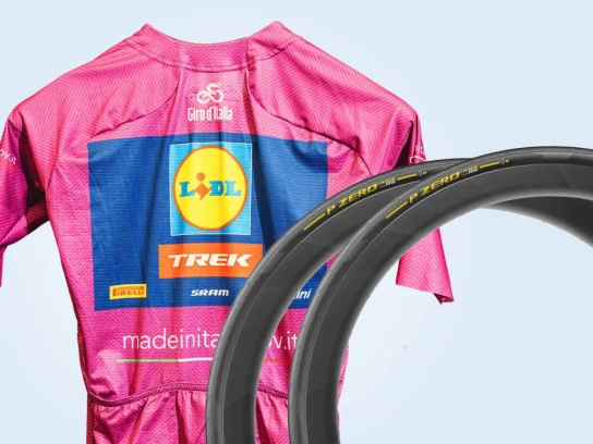 BIKE24 - 1× Pirelli P ZERO Reifen-Set und ein DXC Carbon Laufradsatz, 1× Pirelli P ZERO Reifen-Set und ein signiertes Rennradtrikot von Jonathan Milan (Maglia Ciclamino), 3× Pirelli P ZERO Reifen-Set