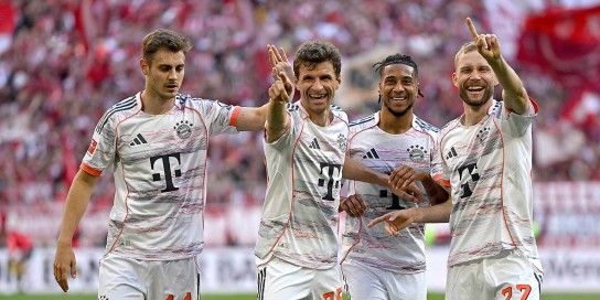 FC Bayern - 1x ein FC Bayern Away Trikot
