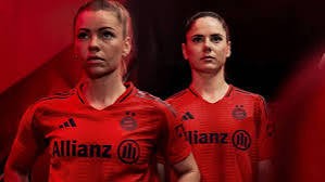 FC Bayern - ein signiertes FC Bayern Frauen Home Trikot 24/25