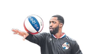 Hallo München - 3x4 Tickets für die Show der Harlem Globetrotters am 11.05.2025, SAP Garden, Toni-Merkens-Weg 4, München.