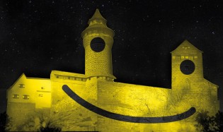 hugo-info - 3×2 Karten für die Blaue Nacht am 16. + 17. Mai 2025 in Nürnberg