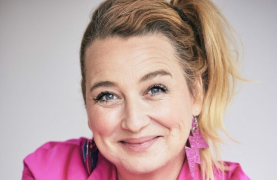 Mainlike - 1x 2 Tickets für „Constanze Lindner – Lindners Lebenslust“, Comedy live in der Disharmonie Schweinfurt am SO 25.05.2025 um 17.00 Uhr