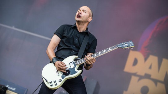 Metal Hammer - 1x2 Tickets für das Danko Jones-Konzert am 28.05.2025 in Hamberg (nahe Stuttgart) – inklusive Liveset, zwei Getränke (Bier oder Softdrink) und Burger