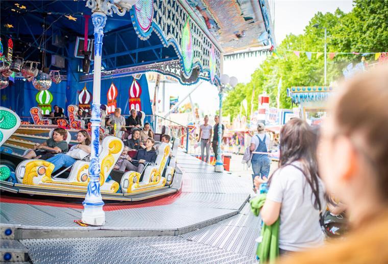 nordsee-zeitung - fünfmal zwei Bummelpässe für den Bremerhavener Freimarkt