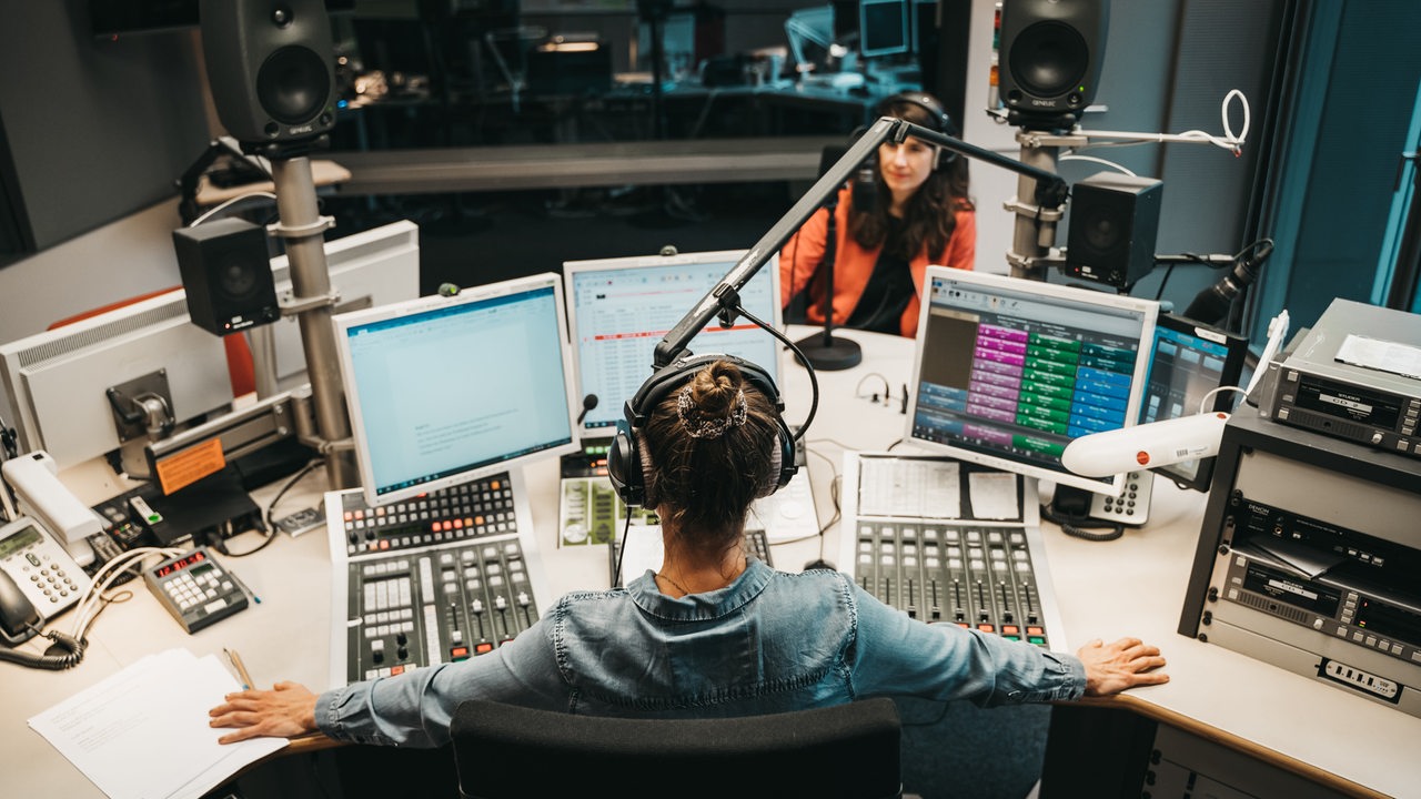 Radio Bremen - Exklusive Redaktionsführung hinter die Kulissen von Bremen Zwei-am 5. Juni 2025 um 16.30 Uhr