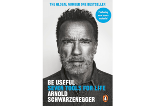 Rosenheimer Schaufenster - Buch „Be Useful“ – Sieben einfache Regeln für ein besseres Leben – von Arnold Schwarzenegger