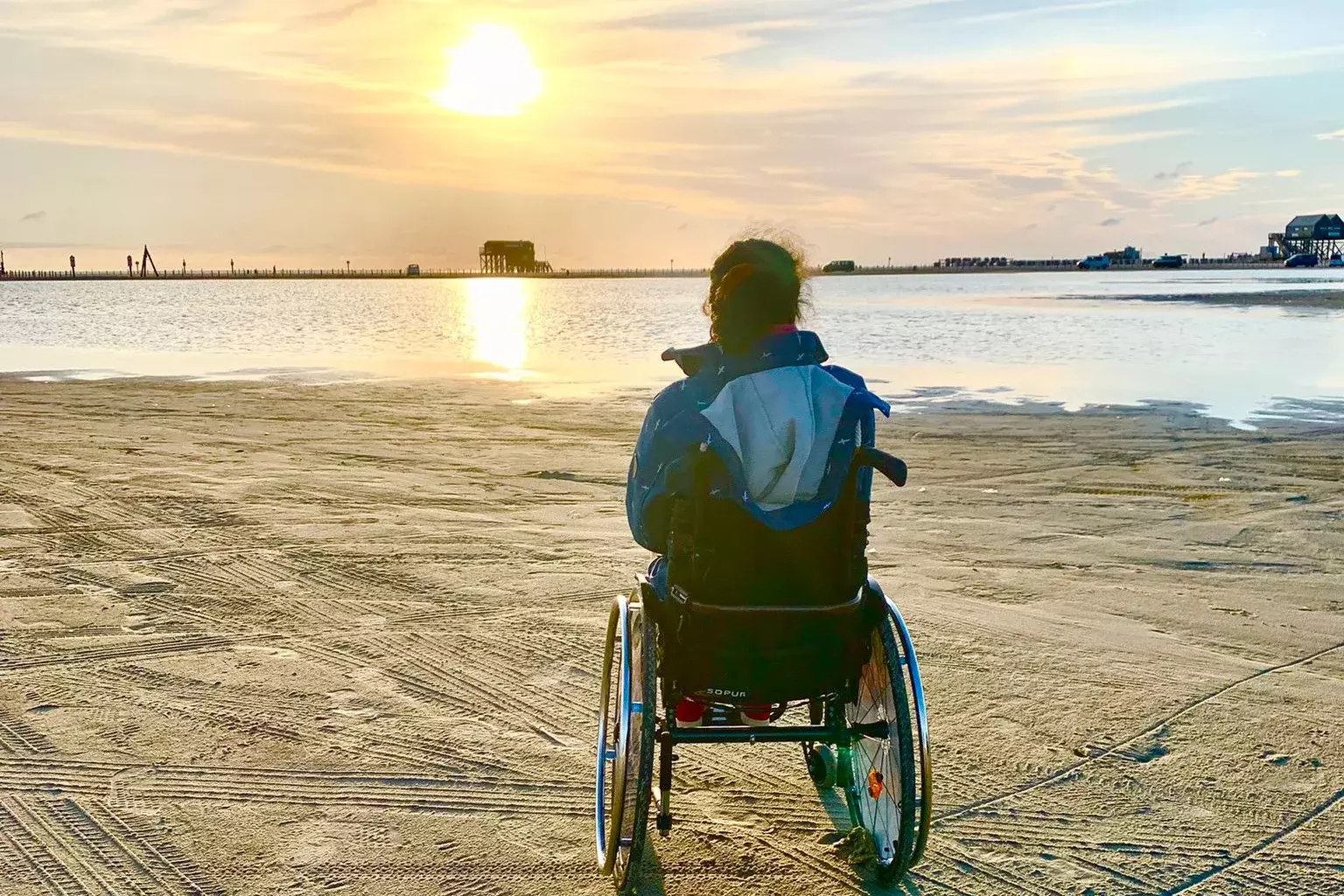 VdK - 2x Tickets für die Windjammerfahrt zur Kieler Woche 2026,  1x Hotelübernachtung für 2 in Kiel,  4.-12. attraktive Sachpreise