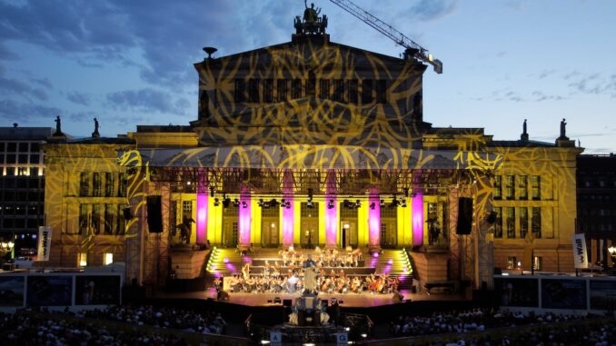 Berliner Lokalnachrichten - 2×2 Karten für das Classic Open Air: “Saturday Night – Joja Wendt & Gäste” am 19. Juli, 19.30 Uhr Berlin Gendarmenmarkt