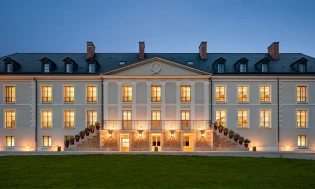 Brautmedia - einen Aufenthalt im Hotel Dolce by Wyndham Versailles im Wert von 3.000 €
