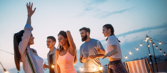 Bremen Vier - 3x2 Tickets für die Gartenparty in Bad Zwischenahn am Sa 05.07.2025 im Park der Gärten
