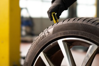 Continental - ein Satz Continental PremiumContact 7-Reifen