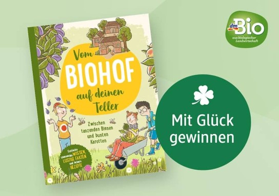 dm-drogerie markt- 1. – 500. Preis: Je ein Paket mit 100 Exemplaren des Kinderbuches „Vom Biohof auf deinen Teller – zwischen tanzenden Bienen und bunten Karotten“ von dmBio und Naturland.