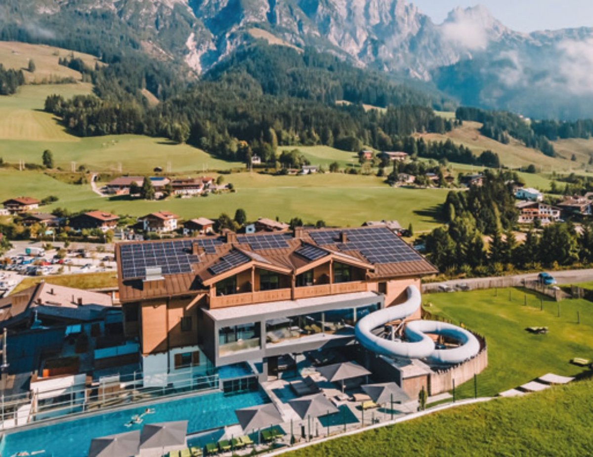 morefamily - 3 Übernachtungen für zwei Erwachsene und zwei Kinder inkl. Halbpension im Good Life Resort Riederalm