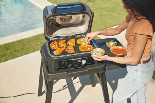 Ninjakitchen - 1x Ninja Woodfire Pro Connect XL Elektrischer Outdoor Grill