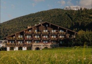 Passauer Neue Presse - Fünf Übernachtungen für zwei Personen im 4**** Hotel Mondi Hotel Axams in Österreich