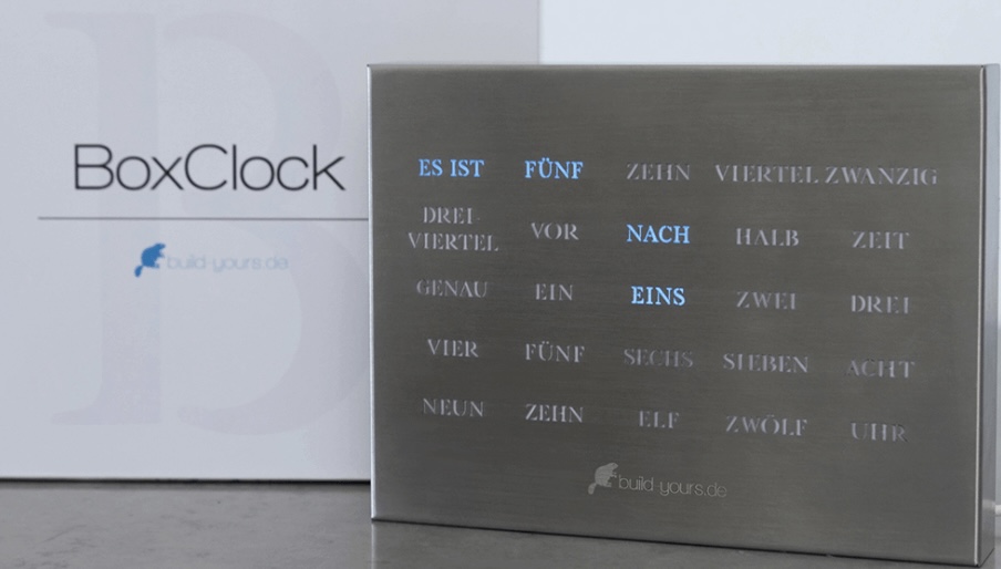 Rosenheimer Schaufenster - Boxclock – die Wort-Uhr