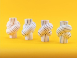 Rosenthal - eine von 4 Node Stripes Vasen – ein zeitloses Design-Highlight für Ihr Zuhaus