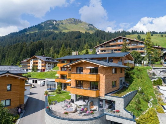 1000things.at - 2 Übernachtungen für 2 Personen, inklusive Frühstück in den Häusern von Familie Gerti & Markus Mathis: 1 x im HAUS MELITTA und 1 x im MATS LECH ALPENQUARTIER - Lech Zürs am Arlberg