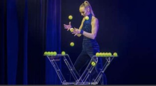 Hallo München - 3 x 2 Tickets für die neue Show „Zweifach magisch“ im GOP Varieté-Theater München inklusive Menü vor der Show im Va­rieté-Saal
