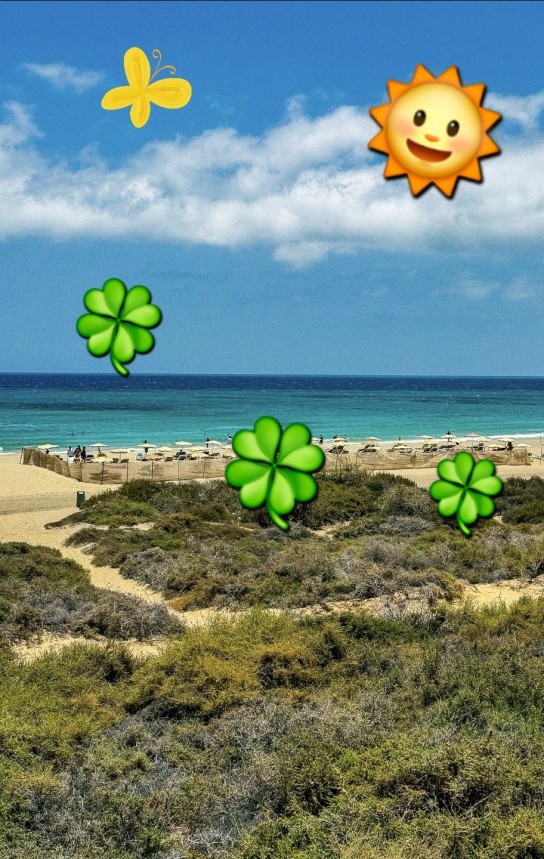 HolidayCheck - Eine 1-wöchige Reise für 2 auf die Malediven