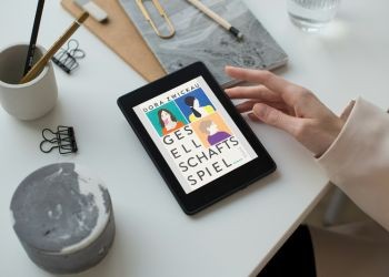 Piper Verlag - ein Tolino Vision Color inklusive passender Schutzhülle und dem eBook „Gesellschaftsspiel“, 5 mal„Gesellschaftsspiel“ als eBook