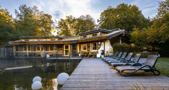 Hallo München - 3x2 Sauna-Tagestickets plus Sorglos-Service deluxe im Phönixbad bei München