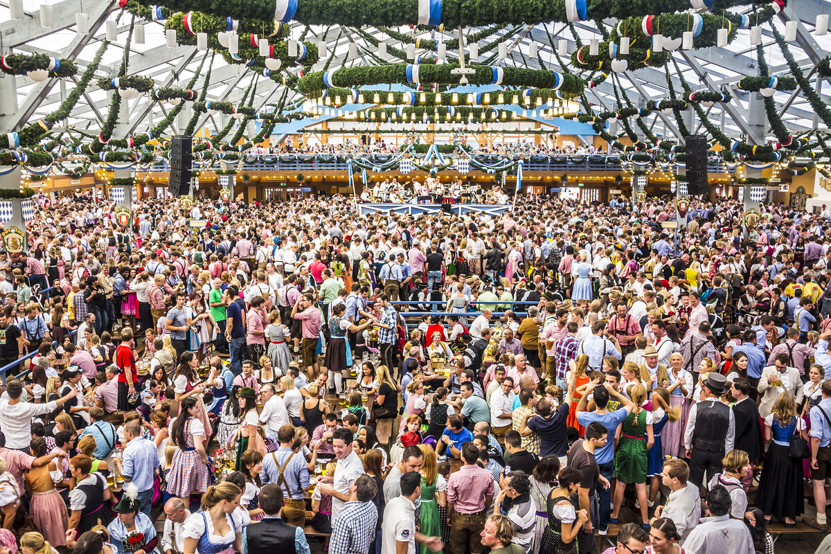 Radio Gong 96,3 - Wiesntische für 2.10., 17 Uhr in der Ochsenbraterei, 21.9., 11-17 Uhr im Marstall Festzelt1 Tisch für 8 Pers. inkl. Wertgutschein in Höhe von € 440,00 und Einlassbändchen)