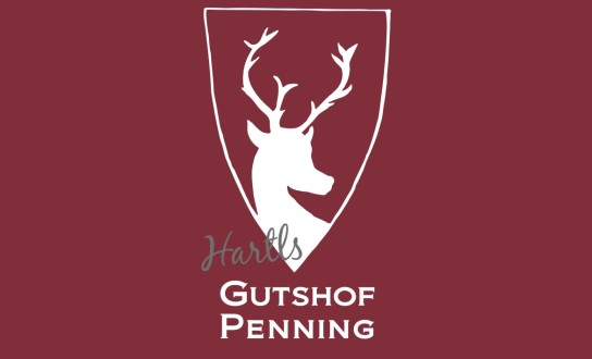 A. Hartl Investment - 7 Tage für 2 Personen im modernen Premium-Deluxe-Doppelzimmer inklusive reichhaltigem Frühstück im Gutshof Penning /Bayern