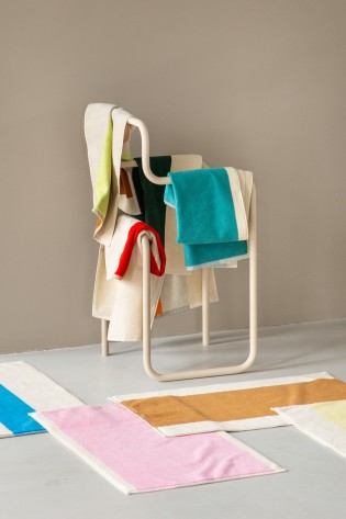 Metallbude - 3x den Herrendiener JAMES und ein Bath Towel Set im Gesamtwert von 630€