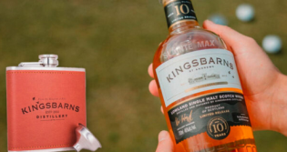 Whiskyexperts -  "Kingsbarns 10 Years Old" Whisky mit mledereingebundenen Flachmann