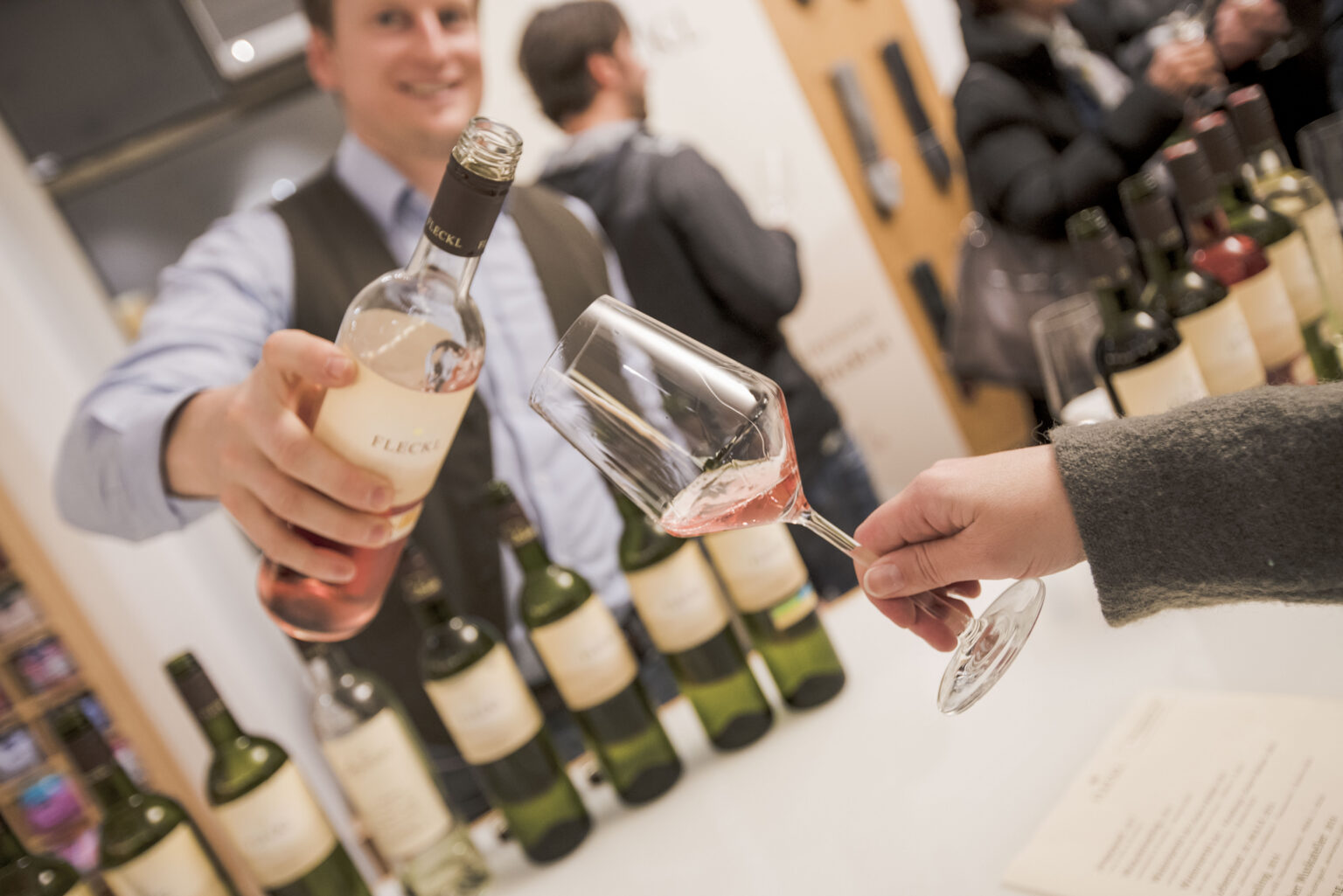 gastro.news - Ein Genusspaket vom „WEINGUT FLECKL“