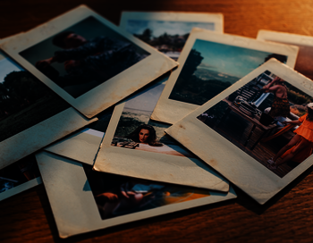 Piper Verlag - Instax Evo Mini mit Case im Wert von 200 €