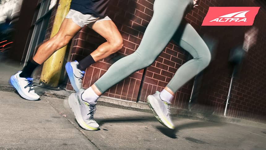 runnersworld.de - Schuhe , je ein Paar des neuen Altra FWD Via 2 für Männer und Frauen