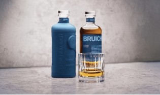 Whiskyexperts - 1traumhaften The Bruichladdich Eighteen aus der High-Provenance-Serie – samt Gläsern