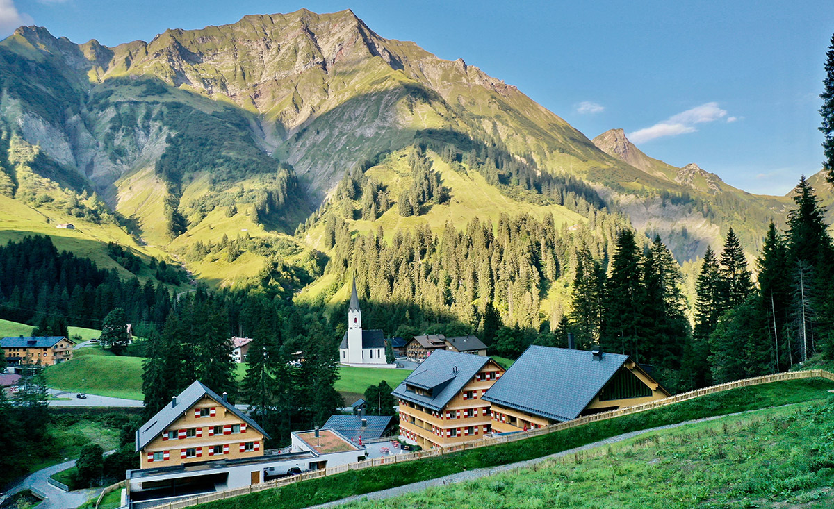 Best Family Hotels - Wochenende für 2 Erwachsene und 2 Kinder im Berghaus Schröcken - Ihr Best Family Hotel in Schröcken im Herzen des Bregenzerwaldes in Vorarlberg